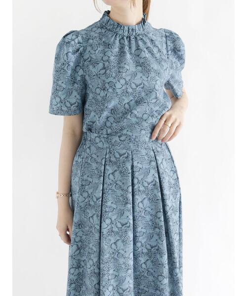 Te chichi(テチチ)の「フルーツ柄ボリュームスリーブブラウス(シャツ/ブラウス・レディース・イエロー/ブルー・フリ-)」の3枚目の写真