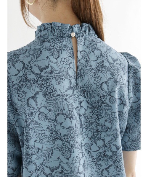 Te chichi(テチチ)の「フルーツ柄ボリュームスリーブブラウス(シャツ/ブラウス・レディース・イエロー/ブルー・フリ-)」の8枚目の写真