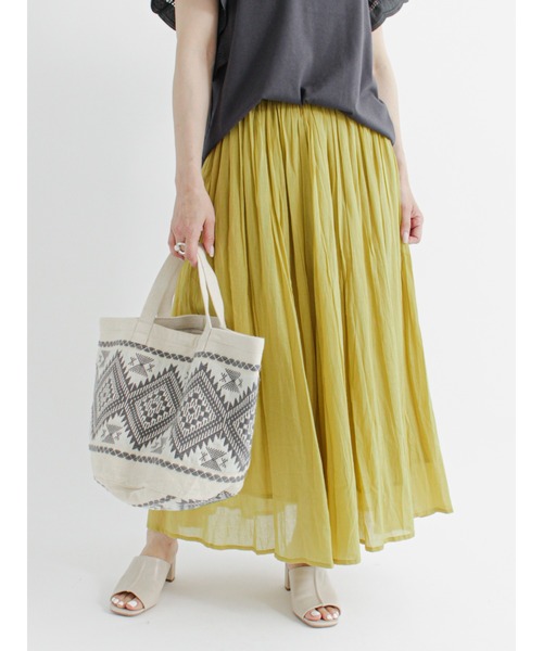 Samansa Mos2 blue(サマンサモスモスブルー)の「ボイルギャザースカート(スカート・レディース・イエロー/オレンジ/ブルー/グリーン/チャコール・フリ-)」の5枚目の写真