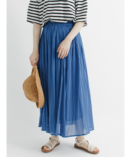 Samansa Mos2 blue(サマンサモスモスブルー)の「ボイルギャザースカート(スカート・レディース・イエロー/オレンジ/ブルー/グリーン/チャコール・フリ-)」の4枚目の写真