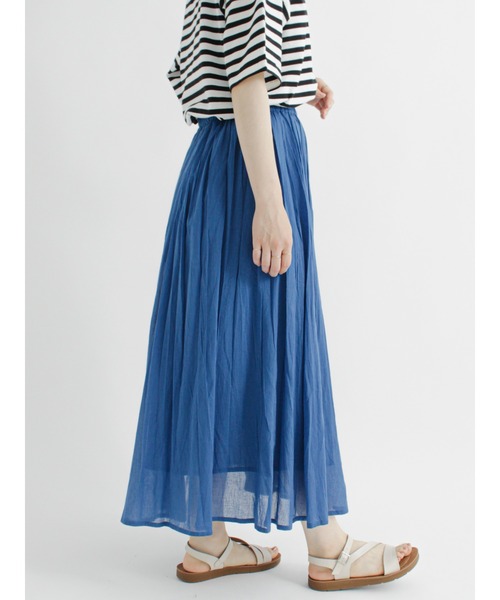 Samansa Mos2 blue(サマンサモスモスブルー)の「ボイルギャザースカート(スカート・レディース・イエロー/オレンジ/ブルー/グリーン/チャコール・フリ-)」の16枚目の写真