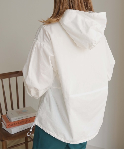 HER CLOSET(ハークローゼット)の「【shemoshelly】アノラックシャツブラウス(シャツ/ブラウス・レディース・ブラック/オフホワイト/ライトベージュ・M)」の5枚目の写真