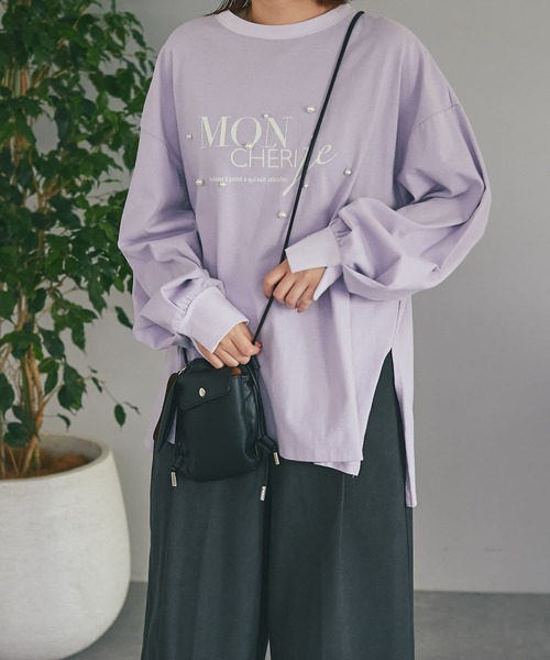 un dix cors(アンディコール)の「ワンポイント パール×ロゴプルオーバー(Tシャツ/カットソー・レディース・パープル/チャコールグレー/オフホワイト・FREE)」の1枚目の写真