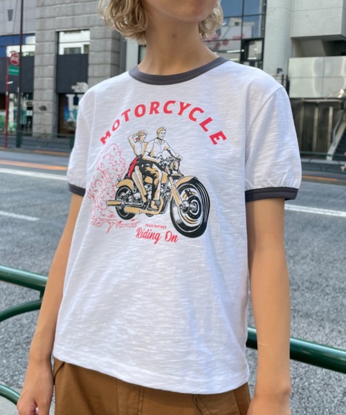 CIAOPANIC(チャオパニック)の「ヴィンテージライクリンガーTシャツ(Tシャツ/カットソー・レディース・チャコールグレー/グリーン・FREE)」の13枚目の写真