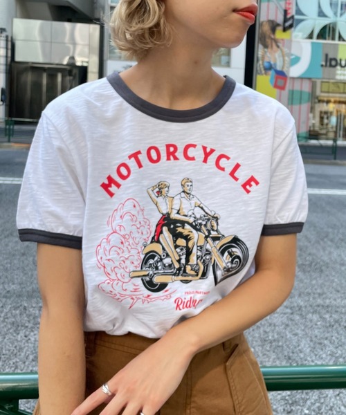CIAOPANIC(チャオパニック)の「ヴィンテージライクリンガーTシャツ(Tシャツ/カットソー・レディース・チャコールグレー/グリーン・FREE)」の7枚目の写真