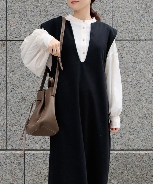 Isn't She?（イズントシー）の「前後2wayマトンスリーブジョーゼットブラウス（シャツ/ブラウス・レディース・アイボリー/チャコールグレー/ブルー・FREE）」の2枚目の写真