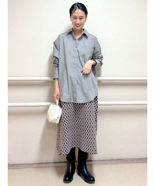 Lugnoncure(ルノンキュール)の「タイプライターレギュラーカラーシャツ(シャツ/ブラウス・レディース・ネイビー/オフホワイト/モカ・フリ-)」の9枚目の写真