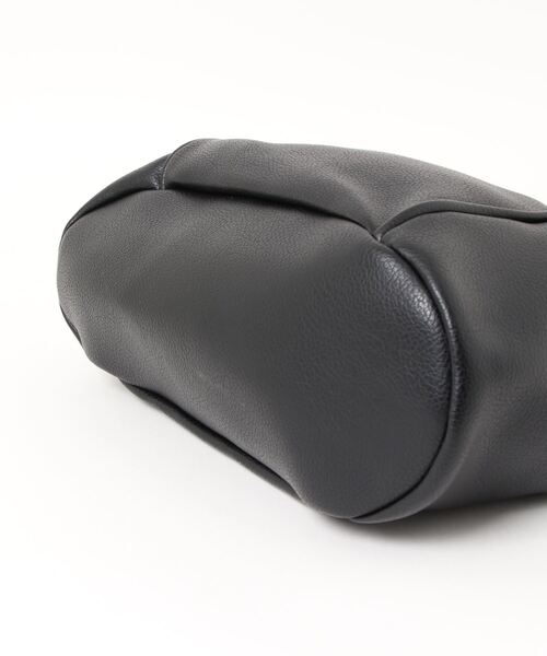 Fun & Daily（ファンアンドデイリー）の「F&D : ワイドPUトートバッグ（トートバッグ・レディース・ブラウン/ピンク/グリーン/アイボリー/ブラック・FREE）」の12枚目の写真