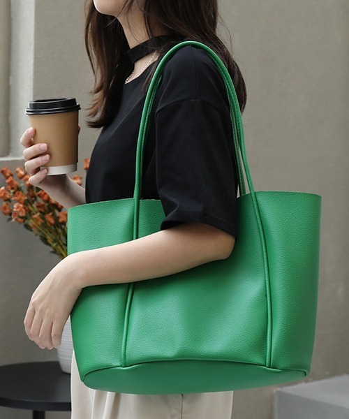 Fun & Daily（ファンアンドデイリー）の「F&D : ワイドPUトートバッグ（トートバッグ・レディース・ブラウン/ピンク/グリーン/アイボリー/ブラック・FREE）」の5枚目の写真