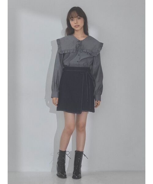 merry jenny（メリージェニー）の「Vネックスクエアカラーフリルブラウス（シャツ/ブラウス・レディース・チャコールグレー/オフホワイト/ブルー・FREE）」の7枚目の写真