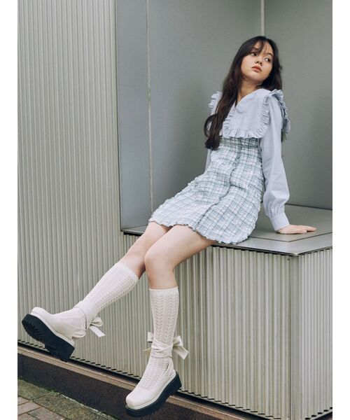 merry jenny（メリージェニー）の「Vネックスクエアカラーフリルブラウス（シャツ/ブラウス・レディース・チャコールグレー/オフホワイト/ブルー・FREE）」の13枚目の写真