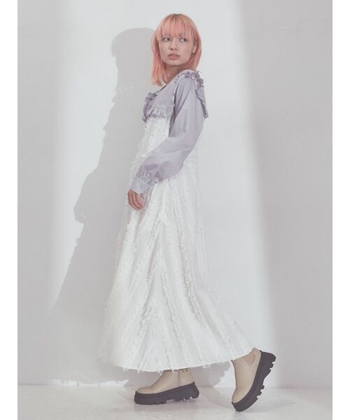 merry jenny（メリージェニー）の「Vネックスクエアカラーフリルブラウス（シャツ/ブラウス・レディース・チャコールグレー/オフホワイト/ブルー・FREE）」の16枚目の写真