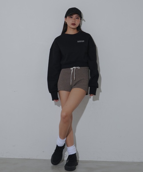 FIG&VIPER（フィグアンドバイパー）の「ショート丈裏起毛スウェットトレーナー（スウェット・レディース・ブラック/ホワイト/ダークブルー・FREE）」の7枚目の写真