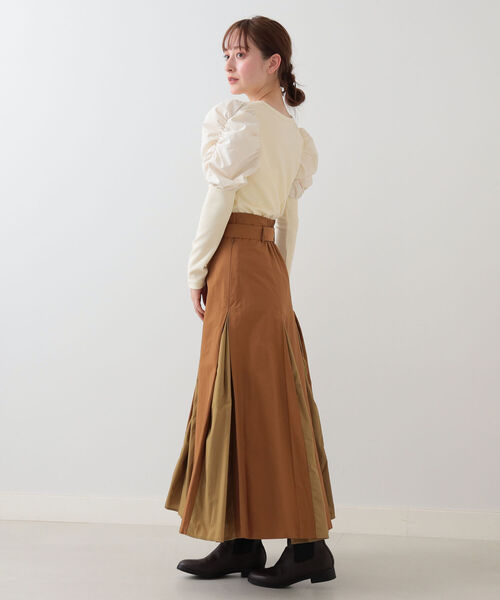 Ray BEAMS（レイビームス）の「Ray BEAMS / リブ ギャザー スリーブ スクエア ネック（Tシャツ/カットソー・レディース・オフホワイト/ブラック/グリーン系その他2・ONE SIZE）」の5枚目の写真