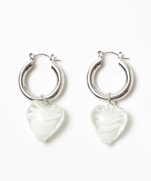 WEGO(ウィゴー)の「WEGO/ガラスハートフープピアス(ピアス(両耳用)・レディース・その他1/ブラック/レッド/グリーン・FREE)」の13枚目の写真