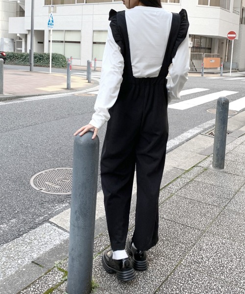 LVEU.（ラブユ.）の「Frilly salopette / フリルサロペット（サロペット/オーバーオール・レディース・ブラック/ライトブルー・FREE）」の6枚目の写真