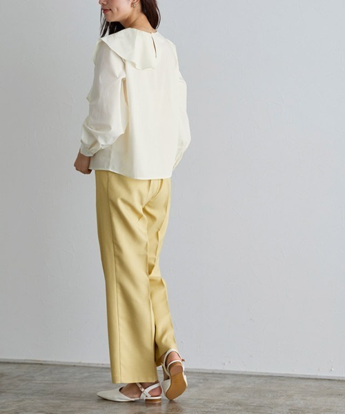 アシンメトリーフリルブラウス