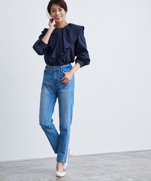 アシンメトリーフリルブラウス