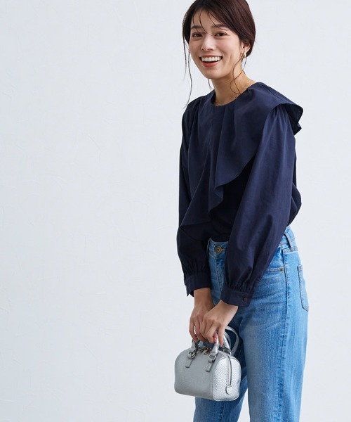 アシンメトリーフリルブラウス