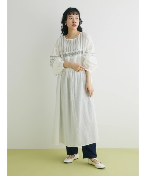 CRAFT STANDARD BOUTIQUE（クラフトスタンダードブティック）の「インドコットン ボリュームスリーブ刺繍ワンピース　◆（ワンピース・レディース・ブラック/オフホワイト/ピンク・FREE）」の4枚目の写真