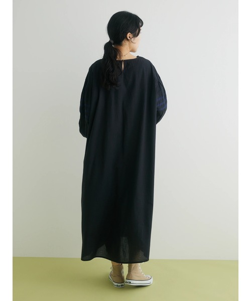 CRAFT STANDARD BOUTIQUE（クラフトスタンダードブティック）の「インドコットン ボリュームスリーブ刺繍ワンピース　◆（ワンピース・レディース・ブラック/オフホワイト/ピンク・FREE）」の16枚目の写真