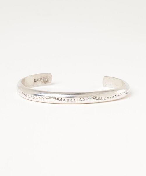 Indian Jewelry（インディアンジュエリー）の「INDIAN JEWELRY - BRACELET 87（ブレスレット・レディース・シルバー系その他2/シルバー系その他・ONE SIZE）」の2枚目の写真