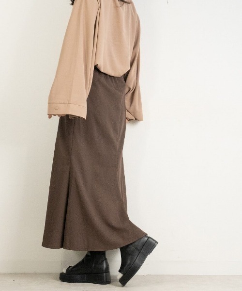 Fabby fabby（ファビィーファビィー）の「ストレッチ厚底ブーツサンダル（サンダル・レディース・ベージュ/オフホワイト/ブラック・LARGE/SMALL/MEDIUM）」の6枚目の写真