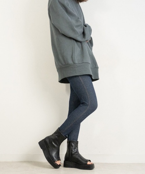 Fabby fabby（ファビィーファビィー）の「ストレッチ厚底ブーツサンダル（サンダル・レディース・ベージュ/オフホワイト/ブラック・LARGE/SMALL/MEDIUM）」の7枚目の写真