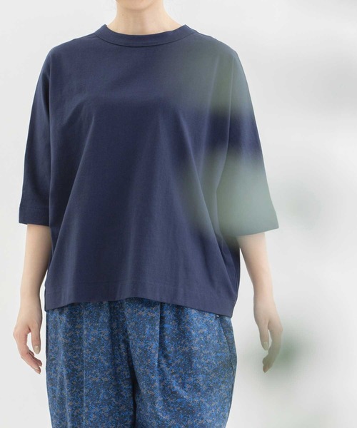 nop de nod(ノップドゥノッド)の「Cloche USコットン5分袖Tシャツ(Tシャツ/カットソー・レディース・ブルー/オフホワイト/ブラック/スミクロ/ネイビー/インディゴブルー/ブルー系その他/ライトブルー/ダークグレー/ダークブルー/レッド/キャメル/ブルーグリーン/ターコイズブルー/スモークピンク・3/M)」の11枚目の写真