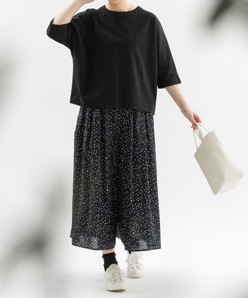 nop de nod(ノップドゥノッド)の「Cloche USコットン5分袖Tシャツ(Tシャツ/カットソー・レディース・ブルー/オフホワイト/ブラック/スミクロ/ネイビー/インディゴブルー/ブルー系その他/ライトブルー/ダークグレー/ダークブルー/レッド/キャメル/ブルーグリーン/ターコイズブルー/スモークピンク・3/M)」の20枚目の写真