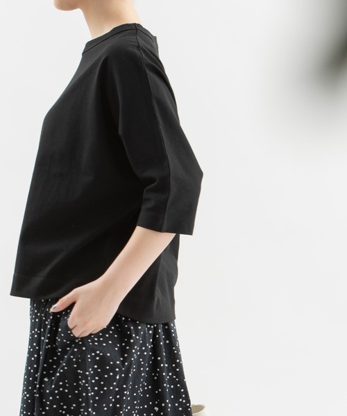 nop de nod(ノップドゥノッド)の「Cloche USコットン5分袖Tシャツ(Tシャツ/カットソー・レディース・ブルー/オフホワイト/ブラック/スミクロ/ネイビー/インディゴブルー/ブルー系その他/ライトブルー/ダークグレー/ダークブルー/レッド/キャメル/ブルーグリーン/ターコイズブルー/スモークピンク・3/M)」の22枚目の写真