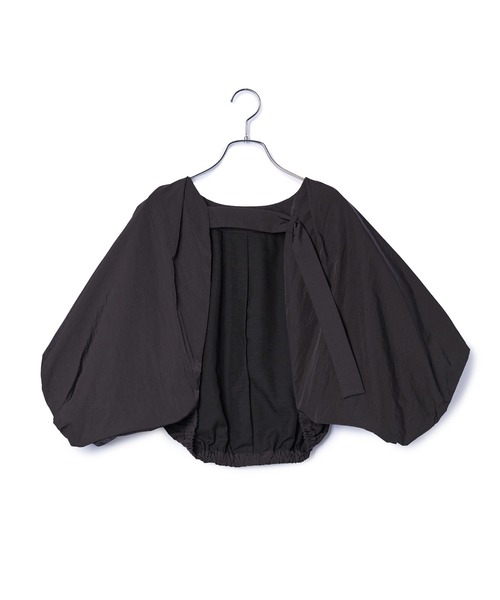 ADAM ET ROPE'（アダムエロペ）の「【サステナブル】バルーンボレロ（シャツ/ブラウス・レディース・ブラック/オフホワイト・FREE）」の16枚目の写真