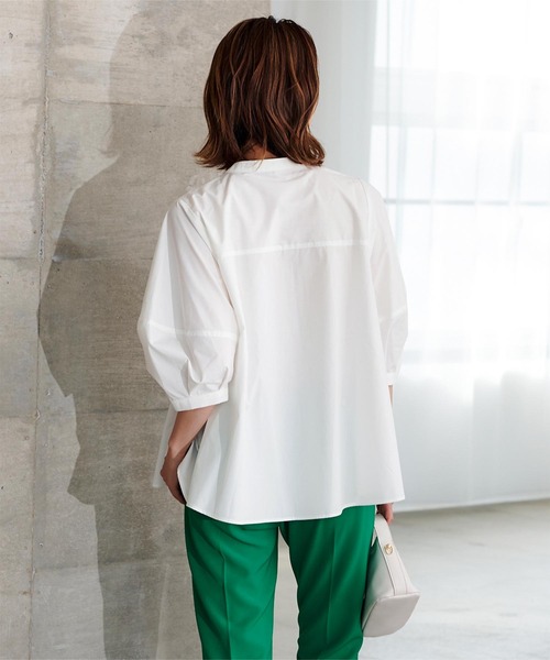 UR'S（ユアーズ）の「シルバー釦ピンタックランタンスリーブブラウス（シャツ/ブラウス・レディース・ホワイト/ブラック・S/M/L）」の10枚目の写真