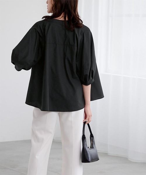 UR'S（ユアーズ）の「シルバー釦ピンタックランタンスリーブブラウス（シャツ/ブラウス・レディース・ホワイト/ブラック・S/M/L）」の19枚目の写真