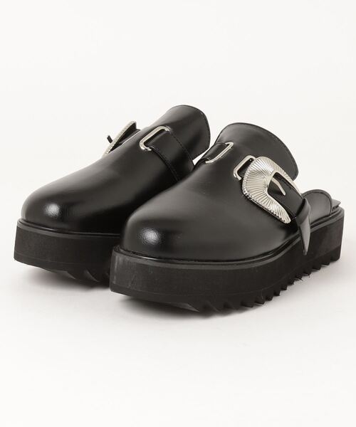 LOVEHUNTER（ラブハンター）の「厚底シャークソール クロッグサンダル