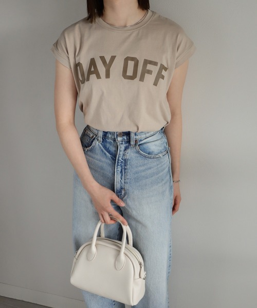 COURO（コウロ）の「ＤＡＹ ＯＦＦ フレンチスリーブＴシャツ（Tシャツ/カットソー・レディース・ブラック/オフホワイト/ライトベージュ/イエロー系・M）」の10枚目の写真