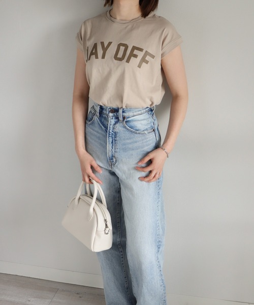 COURO（コウロ）の「ＤＡＹ ＯＦＦ フレンチスリーブＴシャツ（Tシャツ/カットソー・レディース・ブラック/オフホワイト/ライトベージュ/イエロー系・M）」の5枚目の写真
