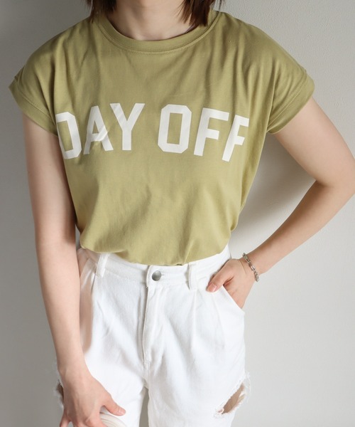 COURO（コウロ）の「ＤＡＹ ＯＦＦ フレンチスリーブＴシャツ（Tシャツ/カットソー・レディース・ブラック/オフホワイト/ライトベージュ/イエロー系・M）」の11枚目の写真
