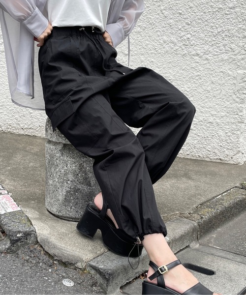 one way（ワンウェイ）の「【S/Mサイズ展開あり】カーゴポケットパンツ（カーゴパンツ・レディース・ブラック/ダークグリーン/ピンク/ホワイト・SMALL/MEDIUM）」の2枚目の写真