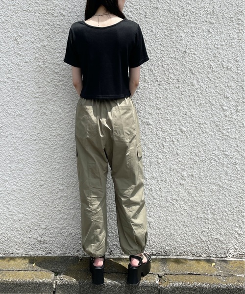 one way（ワンウェイ）の「【S/Mサイズ展開あり】カーゴポケットパンツ（カーゴパンツ・レディース・ブラック/ダークグリーン/ピンク/ホワイト・SMALL/MEDIUM）」の7枚目の写真