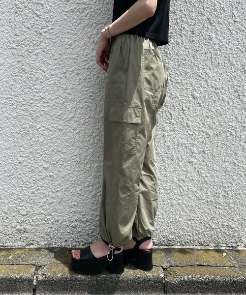 one way（ワンウェイ）の「【S/Mサイズ展開あり】カーゴポケットパンツ（カーゴパンツ・レディース・ブラック/ダークグリーン/ピンク/ホワイト・SMALL/MEDIUM）」の8枚目の写真