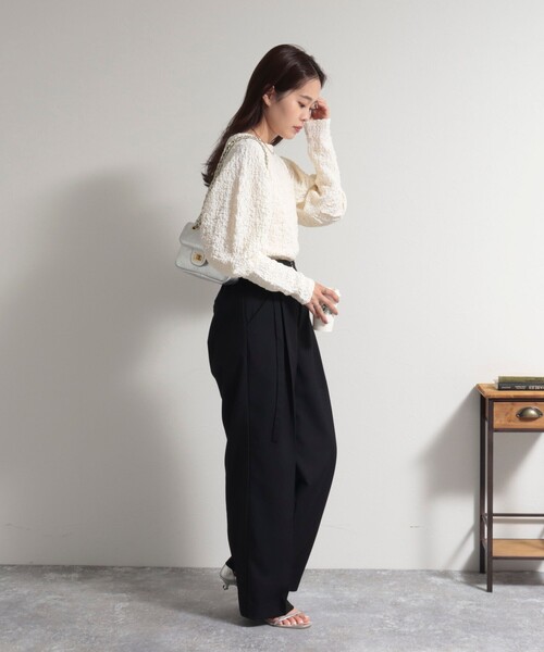 fredy emue（フレディエミュ）の「ポコポコ袖ボリュームプルオーバーカットソー（Tシャツ/カットソー・レディース・ブラック/オフホワイト/ベビーピンク・38）」の18枚目の写真