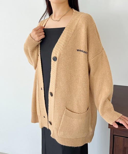 CLEA（クレア）の「ワンポイント刺繍BIGニットカーディガン（カーディガン/ボレロ・レディース・ブラック/ベージュ/ネイビー/グレー・FREE）」の17枚目の写真