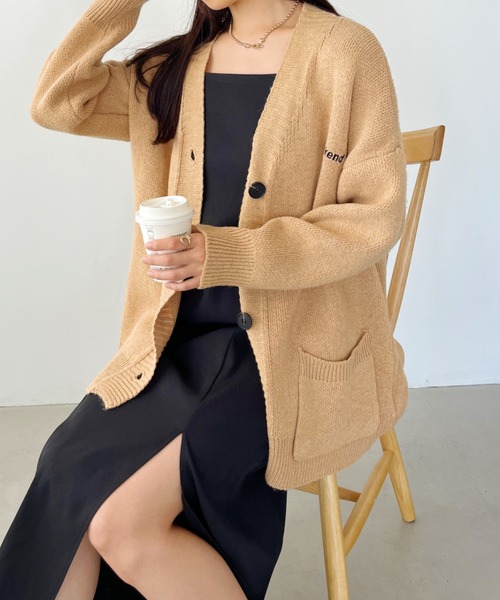 CLEA（クレア）の「ワンポイント刺繍BIGニットカーディガン（カーディガン/ボレロ・レディース・ブラック/ベージュ/ネイビー/グレー・FREE）」の21枚目の写真