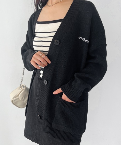 CLEA（クレア）の「ワンポイント刺繍BIGニットカーディガン（カーディガン/ボレロ・レディース・ブラック/ベージュ/ネイビー/グレー・FREE）」の6枚目の写真