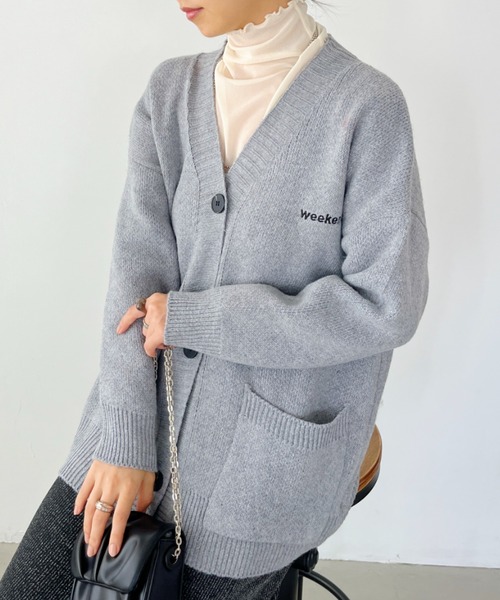 CLEA（クレア）の「ワンポイント刺繍BIGニットカーディガン（カーディガン/ボレロ・レディース・ブラック/ベージュ/ネイビー/グレー・FREE）」の12枚目の写真