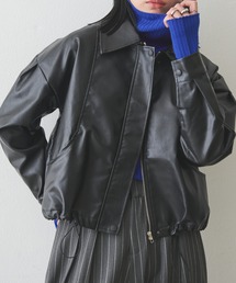 フェイクレザーショートジャケット
