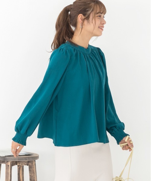 ad thie（アドティエ）の「ボリュームスリーブ0ギャザーネック ブラウス（シャツ/ブラウス・レディース・ピンク/オフホワイト/ブルーグリーン/ブラック/モカ/スモークピンク/グレー/イエロー/ピンクベージュ/ライトブラウン・LL/LARGE/MEDIUM/SMALL）」の20枚目の写真