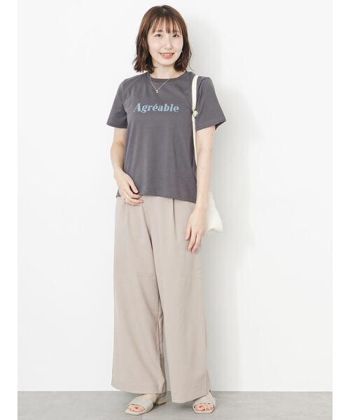 Te chichi TERRASSE（テチチテラス）の「フロッキープリントTシャツ（Tシャツ/カットソー・レディース・モカ/チャコールグレー/オフホワイト・F）」の5枚目の写真