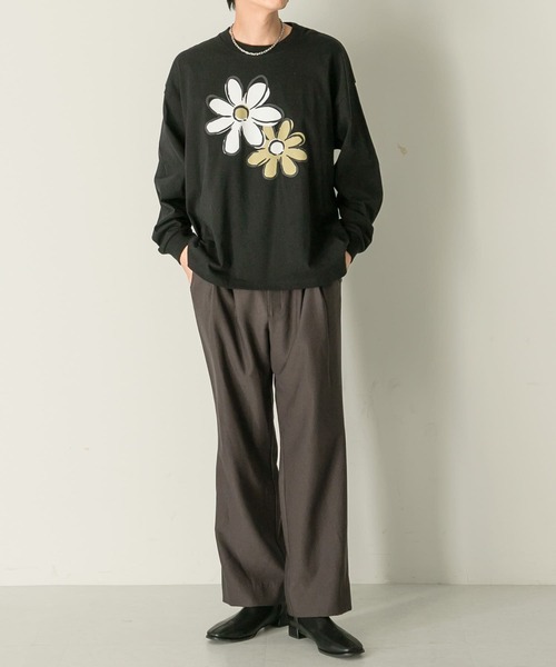 SENSE OF PLACE by URBAN RESEARCH（センスオブプレイスバイアーバンリサーチ）の「ポップアートフラワープリントロングTシャツ A（Tシャツ/カットソー・メンズ・ホワイト/オートミール/ブラック・MEDIUM/LARGE）」の5枚目の写真